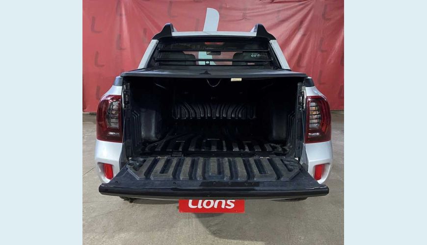 RENAULT DUSTER OROCH 2.0 16V DYNAMIQUE AUT. FLEX - PRATA - 2020 Foto 6 (Grande)