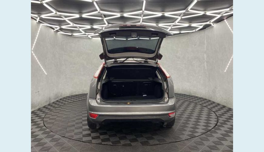 FORD FOCUS HATCH GLX 2.0 16V (FLEX) (AUT) - CINZA - 2011 Foto 6 (Grande)