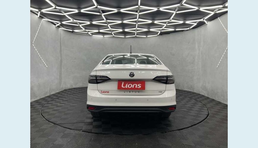 VOLKSWAGEN VIRTUS TSI 1.0 FLEX 12V 4P MEC. - BRANCO - 2023 Foto 6 (Grande)