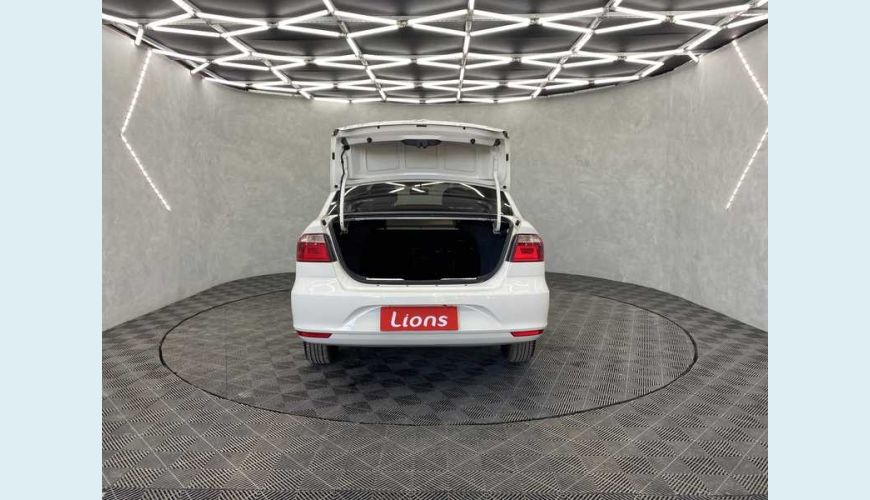 VOLKSWAGEN VOYAGE 1.6 TRENDLINE (FLEX) - BRANCO - 2018 Foto 6 (Grande)