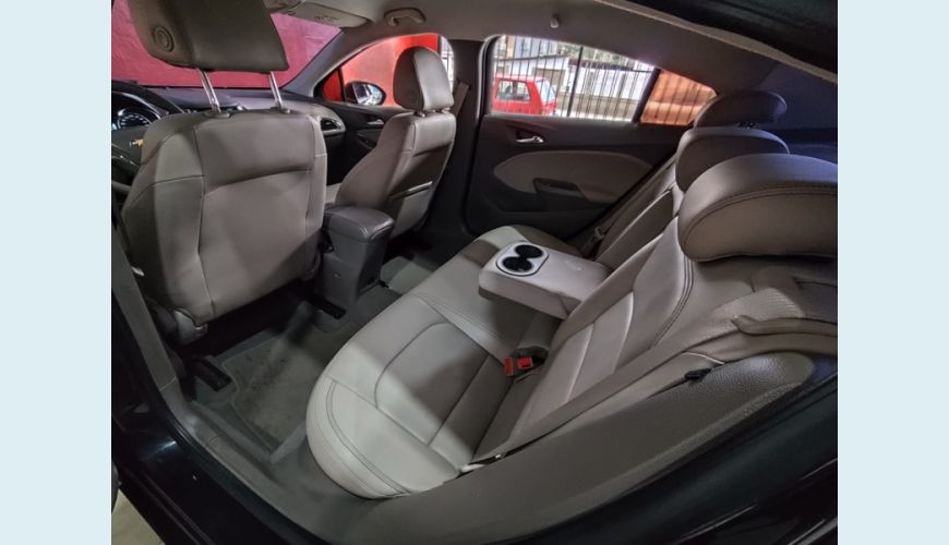 CHEVROLET CRUZE - PRETO - 2018 Foto 6 (Grande)