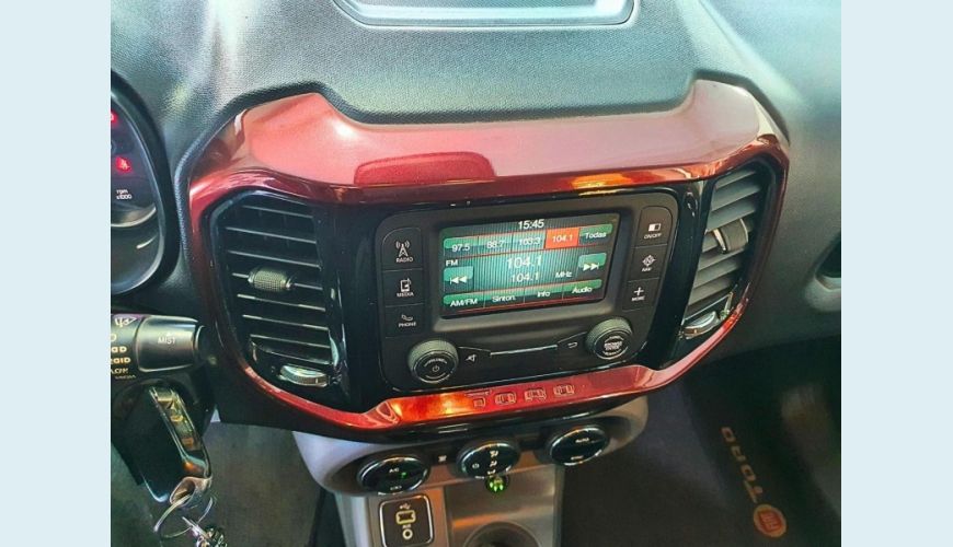 FIAT TORO FREEDOM AT - BRANCO - 2018 Foto 6 (Grande)