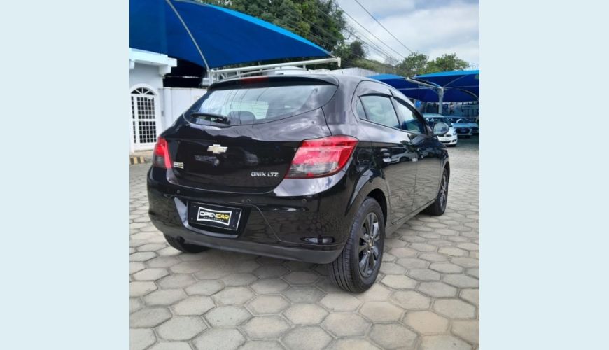 CHEVROLET ONIX 1.4 LTZ 8V FLEX 4P AUT. - PRETO - 2015 Foto 6 (Grande)