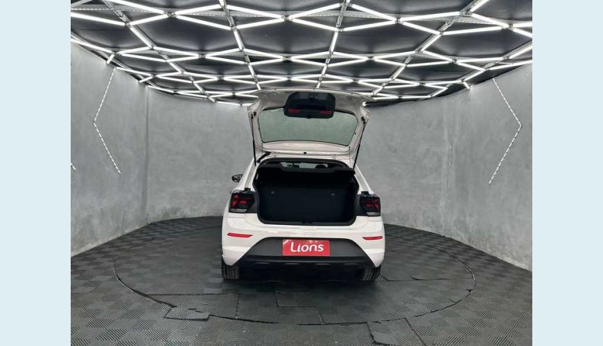 VOLKSWAGEN POLO TRACK 1.0 FLEX 12V 5P - BRANCO - 2024 Foto 6 (Grande)