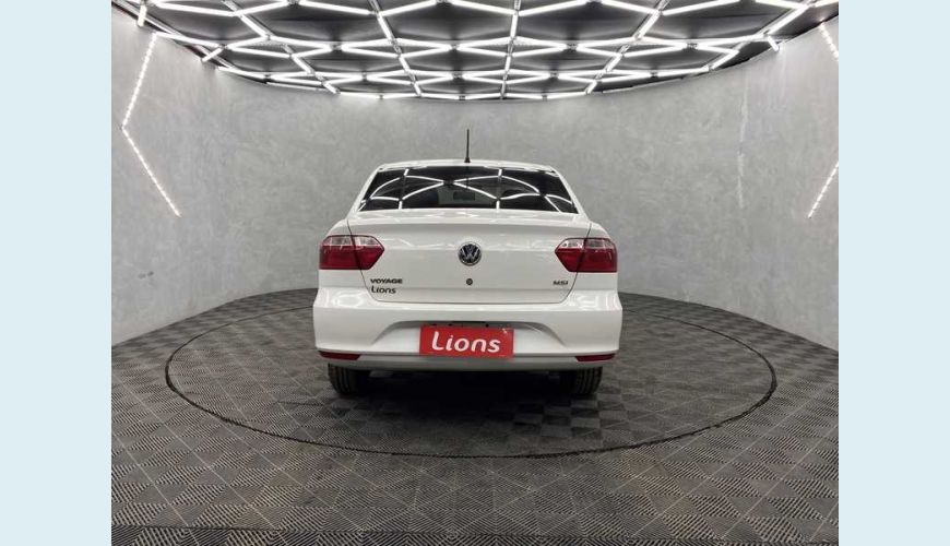 VOLKSWAGEN VOYAGE 1.6 TRENDLINE (FLEX) - BRANCO - 2018 Foto 6 (Grande)