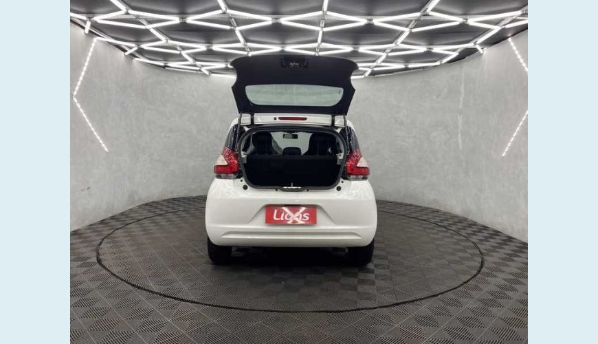 FIAT MOBI LIKE 1.0 (FLEX) - BRANCO - 2020 Foto 6 (Grande)