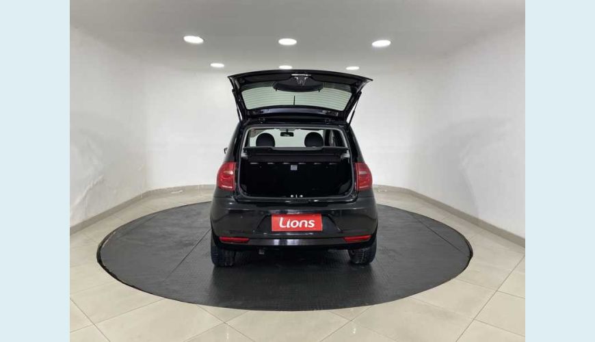 VOLKSWAGEN FOX 1.0 TEC (FLEX) 2P - PRETO - 2014 Foto 6 (Grande)