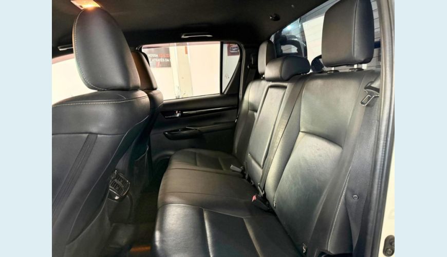 TOYOTA HILUX SRX CD 4X4 AUT. - BRANCO - 2020 Foto 6 (Grande)