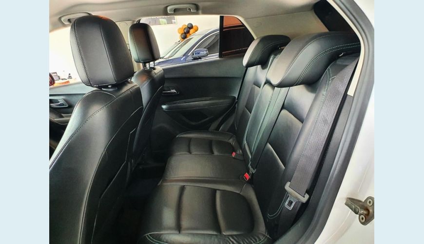CHEVROLET TRACKER LTZ AT - BRANCO - 2015 Foto 6 (Grande)