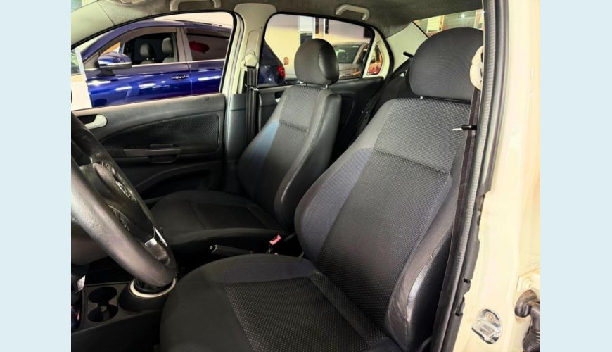 VOLKSWAGEN VOYAGE TL MA - BRANCO - 2015 Foto 6 (Grande)