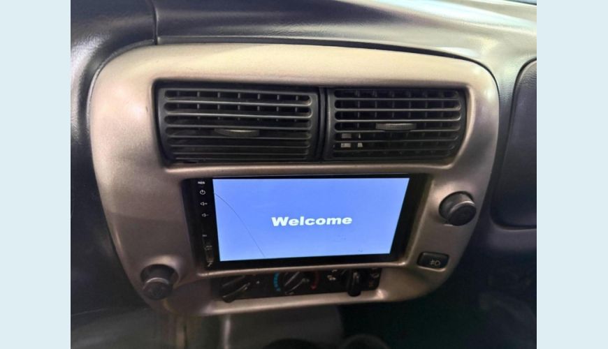 FORD RANGER XL 2.3 FLEX MANUAL 2P - VERMELHO - 2011 Foto 6 (Grande)