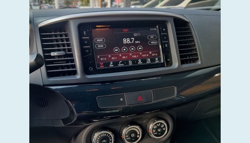 MITSUBISHI LANCER - BRANCO - 2018 Foto 6 (Grande)