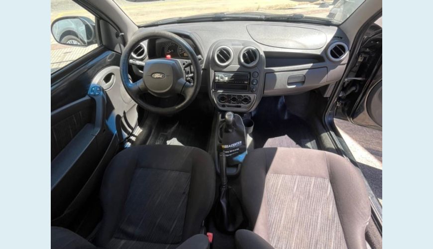 FORD KA 1.0 FLEX MANUAL 4P - PRETO - 2009 Foto 6 (Grande)