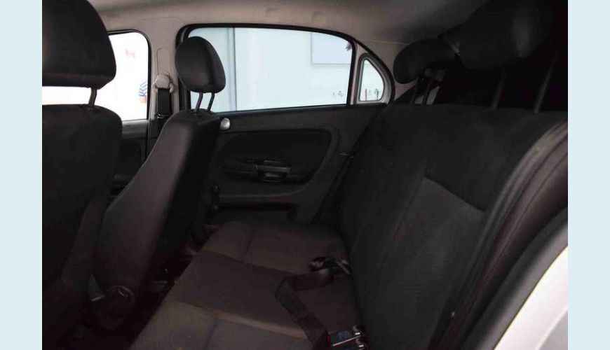 VOLKSWAGEN GOL TRENDLINE 1.0 MPI FLEX MANUAL 4P - PRATA - 2017 Foto 6 (Grande)