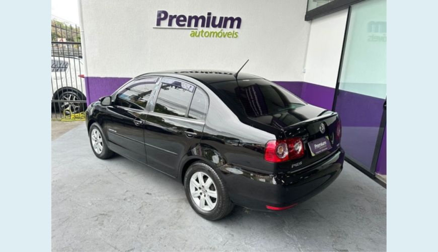 VOLKSWAGEN POLO SEDAN FLEX MANUAL 4P - PRETO - 2013 Foto 6 (Grande)