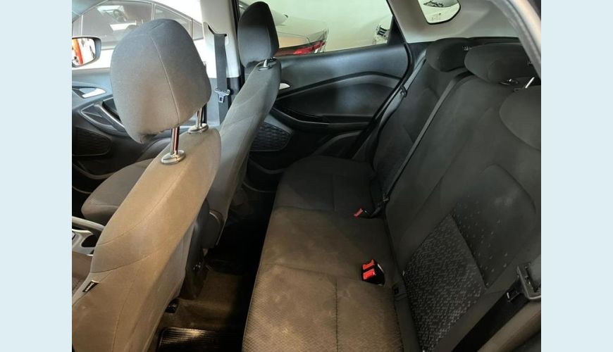 CHEVROLET TRACKER 1.0 TURBO 12V FLEX MANUAL 4P - PRETO - 2021 Foto 6 (Grande)