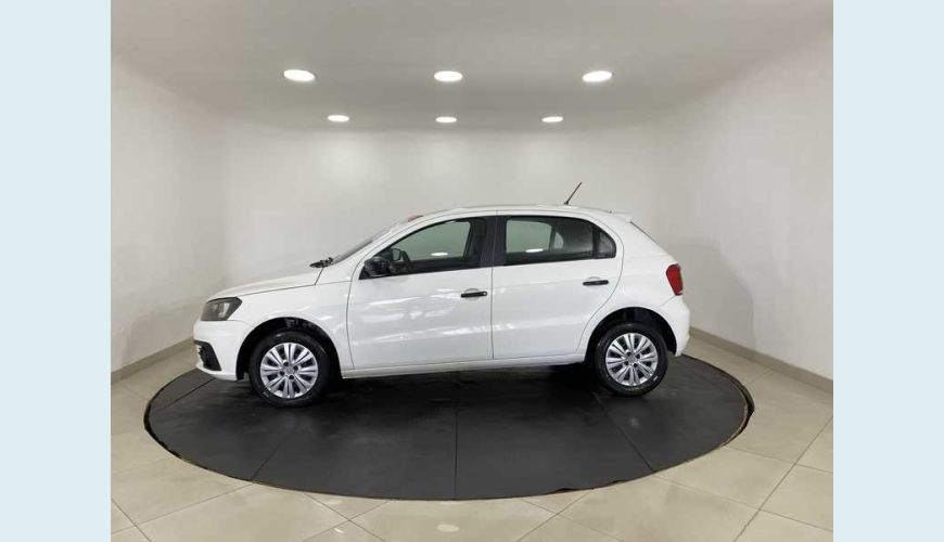 VOLKSWAGEN GOL TRENDLINE 1.0 MPI FLEX MANUAL 2P - BRANCO - 2017 Foto 6 (Grande)