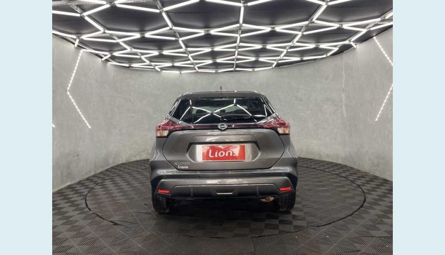 NISSAN KICKS SENSE 1.6 FLEX AUT. 4P - CINZA - 2022 Foto 6 (Grande)