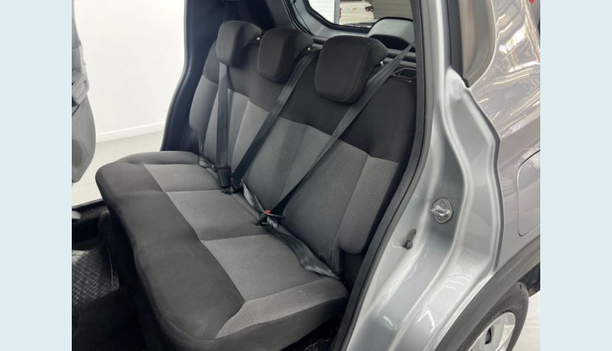 CITROËN C3 LIVE PK 1.0 FLEX MANUAL 4P - CINZA - 2024 Foto 6 (Grande)