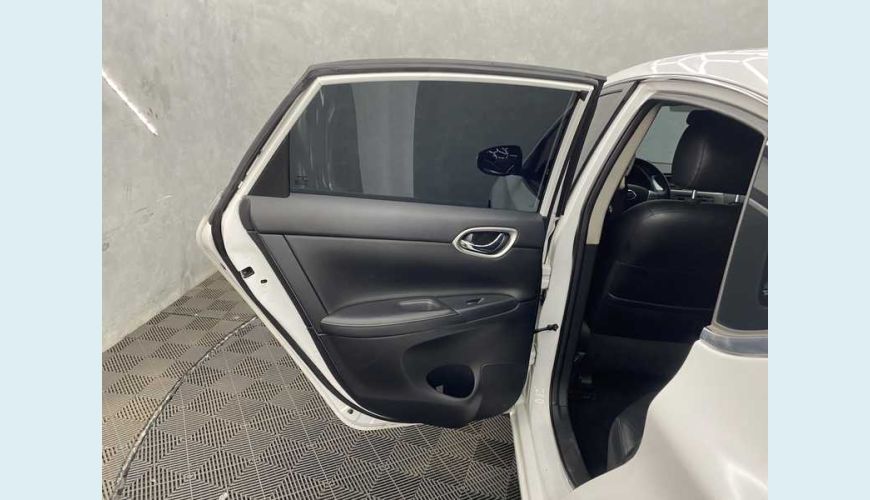 NISSAN SENTRA SL 2.0 16V FLEX AUT. 4P - BRANCO - 2016 Foto 6 (Grande)