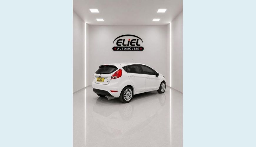 FORD FIESTA TITANIUM 1.6 FLEX AUT. 4P - BRANCO - 2014 Foto 6 (Grande)