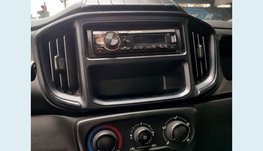 FIAT STRADA FLEX MANUAL 2P - BRANCO - 2023 Foto 6 (Grande)