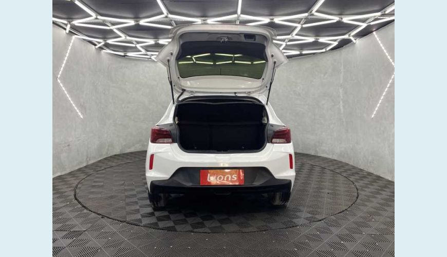CHEVROLET ONIX LT 1.0 TURBO FLEX MANUAL 4P - BRANCO - 2023 Foto 6 (Grande)