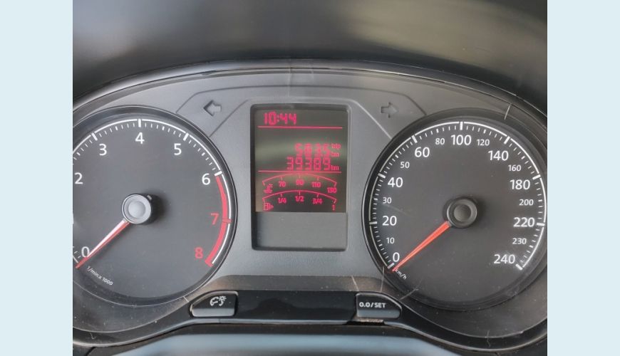 VOLKSWAGEN SAVEIRO FLEX MANUAL 2P - BRANCO - 2024 Foto 6 (Grande)