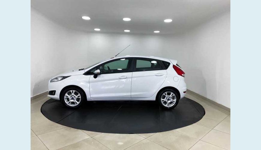 FORD FIESTA SEL 1.6 FLEX MANUAL 4P - BRANCO - 2017 Foto 6 (Grande)