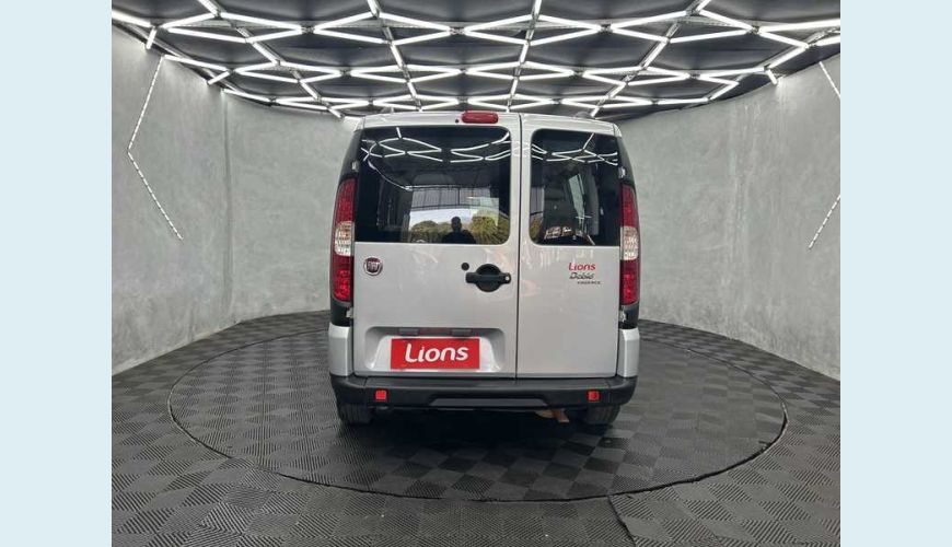 FIAT DOBLO ESSENCE 1.8 16V FLEX MANUAL 4P - PRATA - 2021 Foto 6 (Grande)