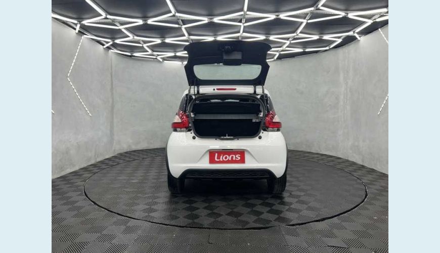 FIAT MOBI LIKE 1.0 FLEX MANUAL 4P - BRANCO - 2023 Foto 6 (Grande)