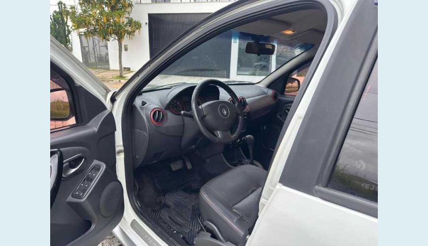 RENAULT SANDERO STEPWAY 1.6 16V FLEX AUT. 4P - BRANCO - 2014 Foto 6 (Grande)