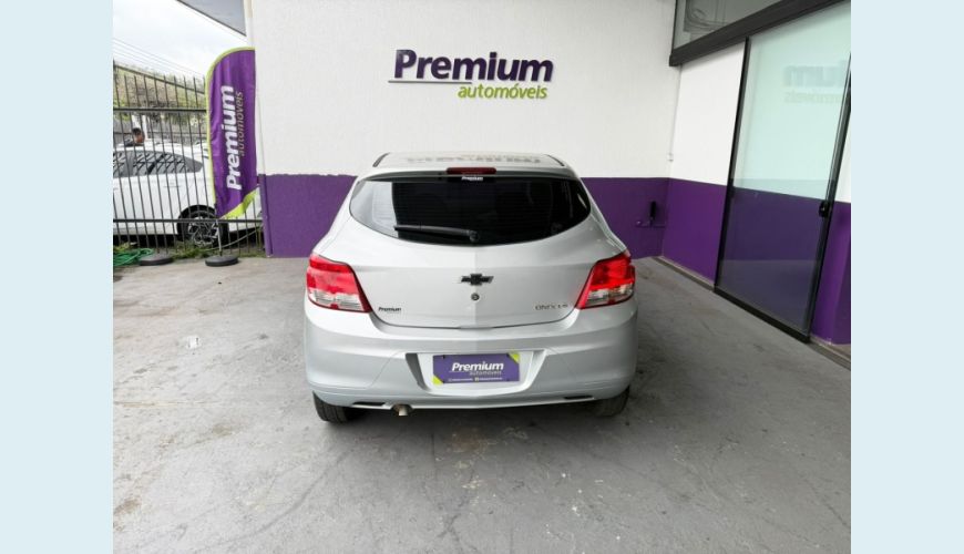 CHEVROLET ONIX FLEX MANUAL 4P - PRATA - 2013 Foto 6 (Grande)