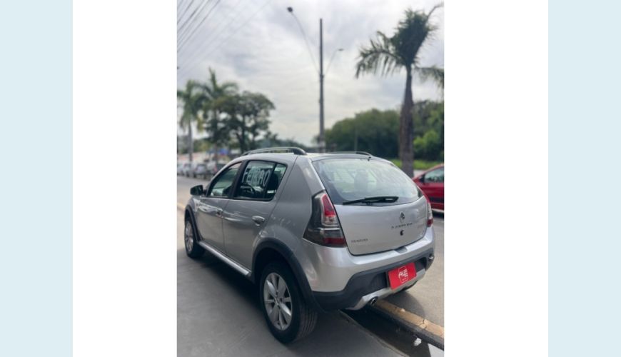 RENAULT SANDERO FLEX MANUAL 4P - PRATA - 2014 Foto 6 (Grande)