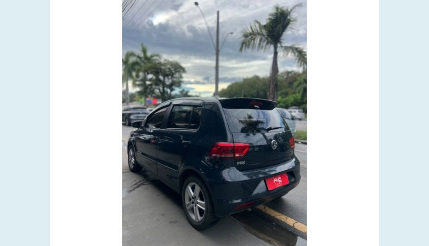 VOLKSWAGEN FOX FLEX MANUAL 4P - CINZA - 2015 Foto 6 (Grande)