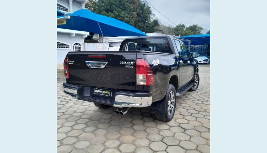 TOYOTA TOYOTA HILUX SRX 2.8 DIESEL AUT. 4P - PRETO - 2017 Foto 6 (Grande)