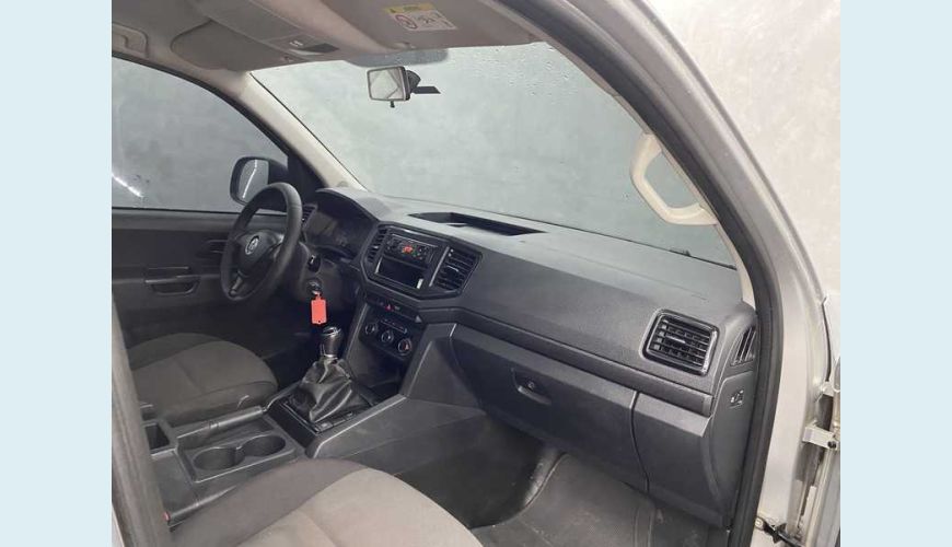 VOLKSWAGEN AMAROK S 2.0 TDI DIESEL MANUAL 2P - PRATA - 2019 Foto 6 (Grande)
