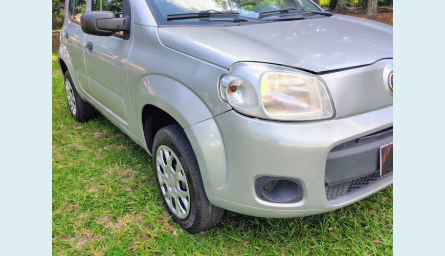 FIAT UNO FLEX MANUAL 4P - PRATA - 2014 Foto 6 (Grande)