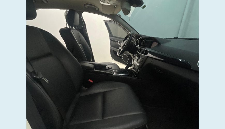 MERCEDES-BENZ C-180 TURBO 1.6 AUT. 4P - BRANCO - 2014 Foto 6 (Grande)