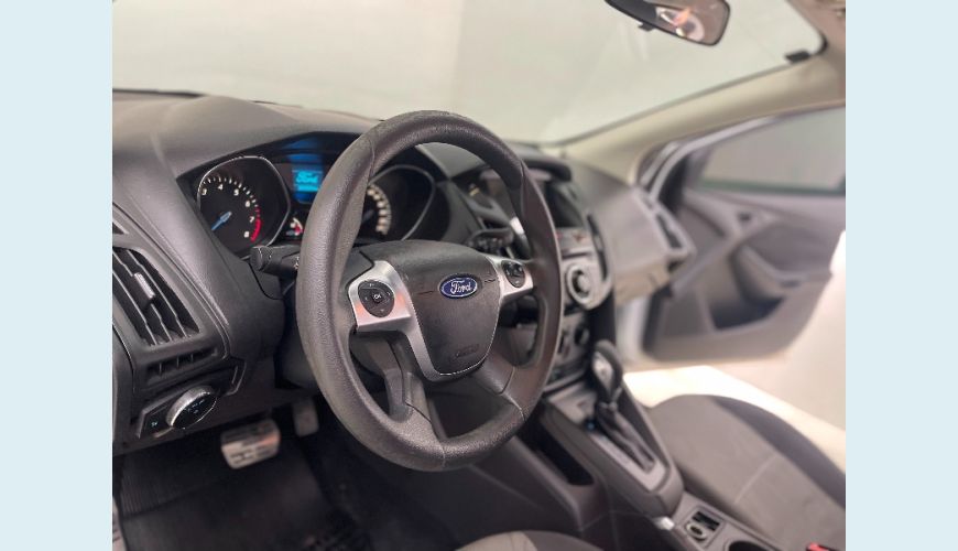 FORD FORD FOCUS 2.0 16V FLEX AUT. 4P - BRANCO - 2015 Foto 6 (Grande)