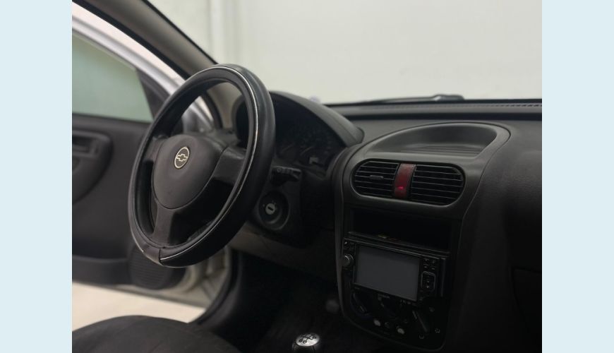 CHEVROLET CHEVROLET CORSA HAT. MAXX 1.8 MPFI 8V FLEX MANUAL 4P - PRATA - 2007 Foto 6 (Grande)