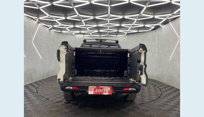 FIAT FIAT TORO ENDURANCE 1.8 FLEX AUT. 4P - BRANCO - 2022 Foto 6 (Grande)