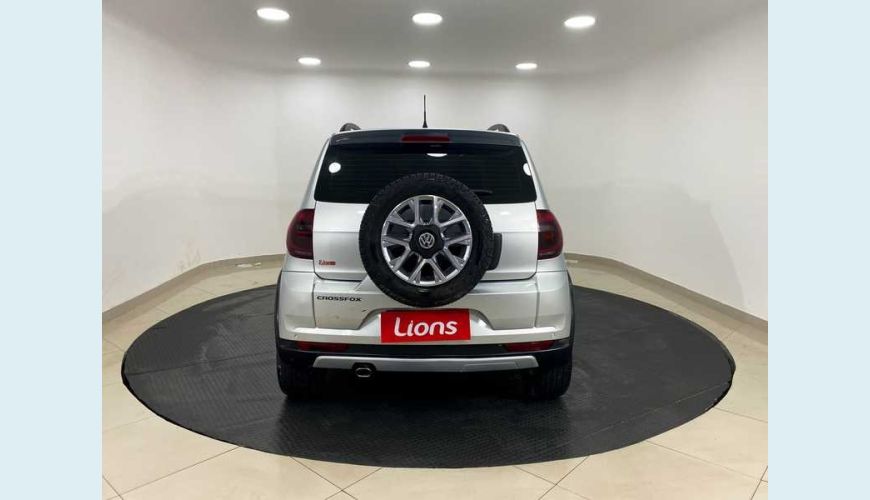 VOLKSWAGEN CROSSFOX VHT 1.6 FLEX MANUAL 4P - PRATA - 2014 Foto 6 (Grande)