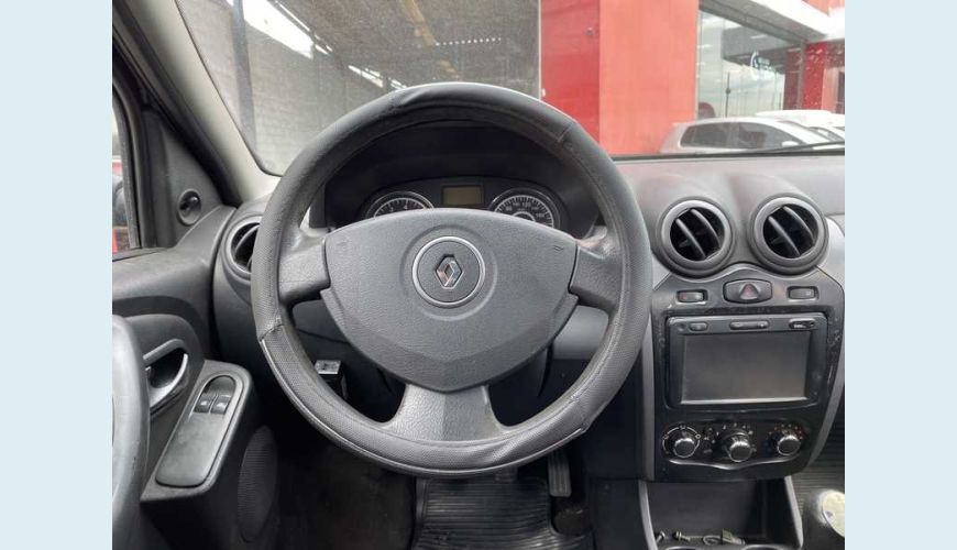 RENAULT RENAULT LOGAN EXPRESSION 1.0 16V FLEX MANUAL 4P - PRETO - 2012 Foto 6 (Grande)