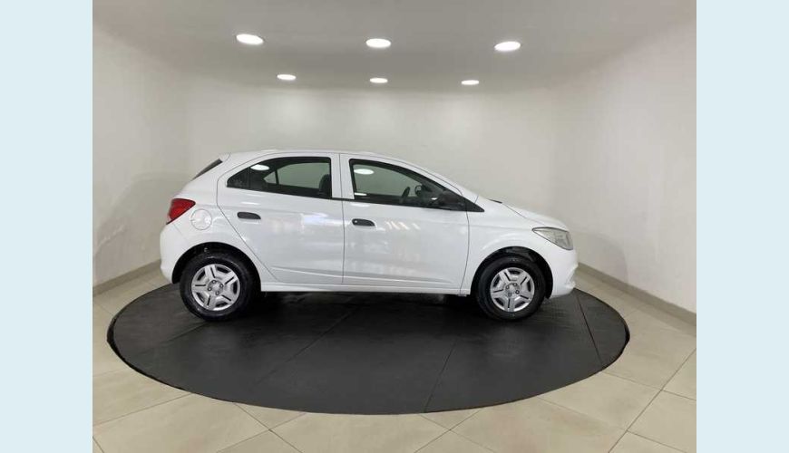 CHEVROLET CHEVROLET ONIX LS 1.0 FLEX MANUAL 4P - BRANCO - 2016 Foto 6 (Grande)