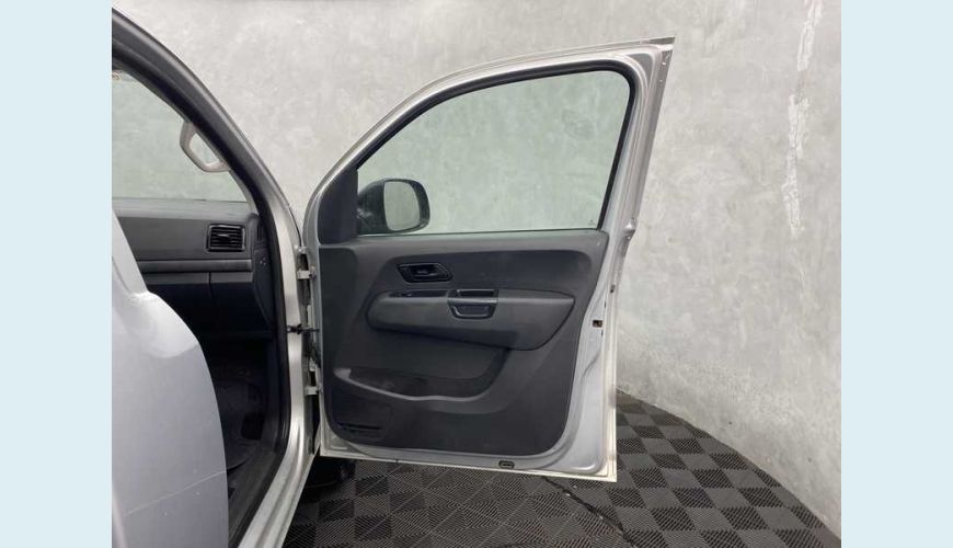 VOLKSWAGEN AMAROK S 2.0 TDI DIESEL MANUAL 2P - PRATA - 2019 Foto 6 (Grande)