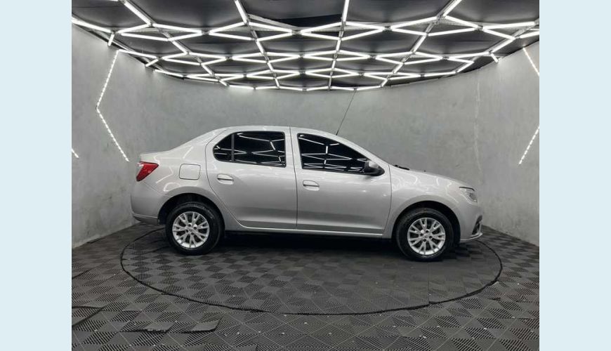 RENAULT RENAULT LOGAN ZEN 1.0 12V FLEX MANUAL 4P - PRATA - 2022 Foto 6 (Grande)