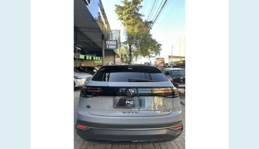 VOLKSWAGEN VOLKSWAGEN NIVUS FLEX AUT. 4P - CINZA - 2023 Foto 6 (Grande)