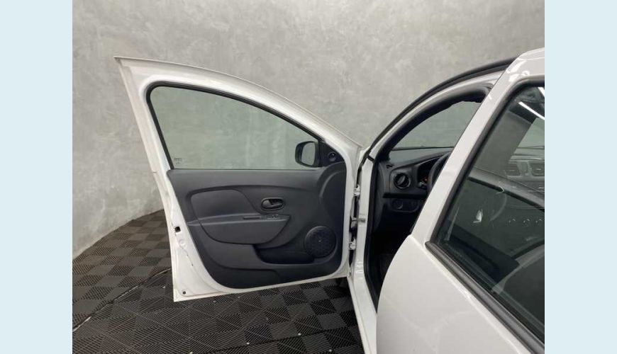 RENAULT LOGAN LIFE 1.0 12V FLEX MANUAL 4P - BRANCO - 2023 Foto 6 (Grande)