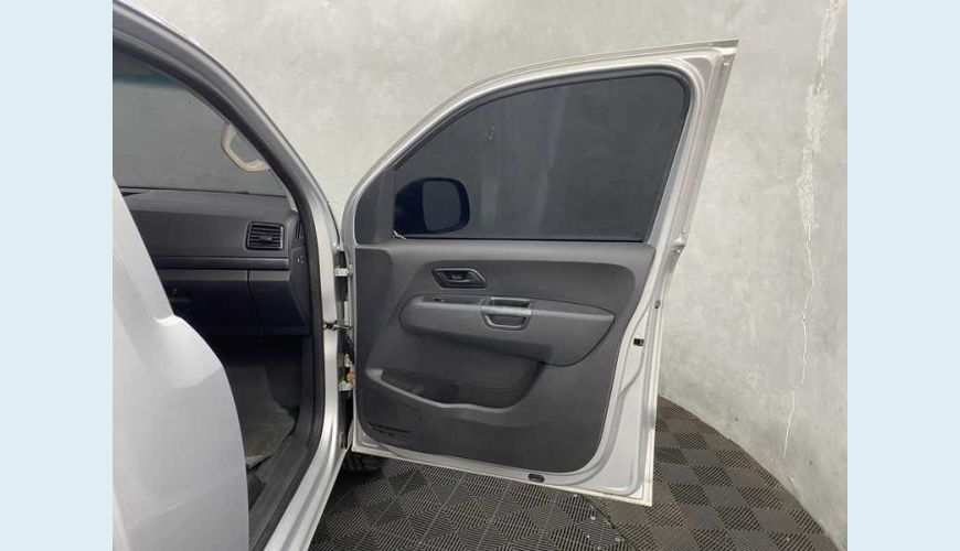 VOLKSWAGEN AMAROK S 2.0 TDI DIESEL MANUAL 2P - PRATA - 2019 Foto 6 (Grande)